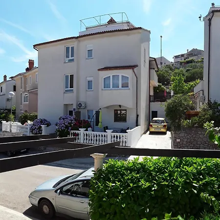 Apartamento Tolles Meri 3 Mit Grill Und Garten