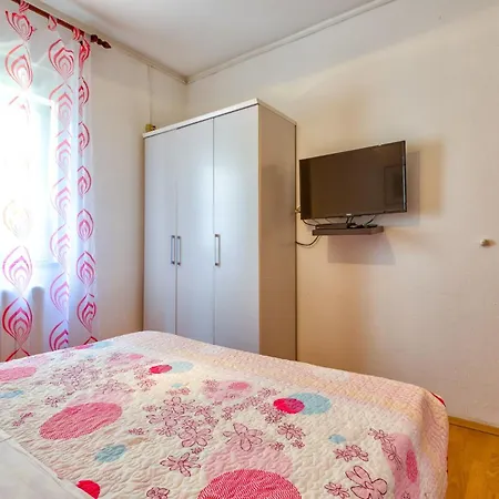Tolles Meri 3 Mit Grill Und Garten Apartamento