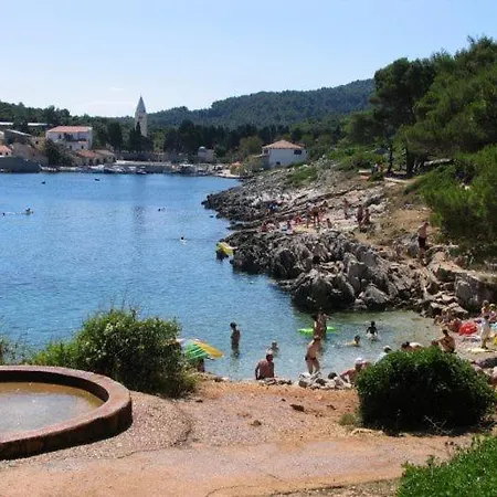 Tolles Meri 3 Mit Grill Und Garten Apartamento Mali Lošinj